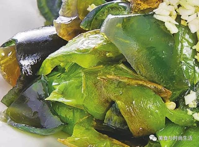 辣椒擂皮蛋的做法（湖南菜茄子擂辣椒皮蛋）