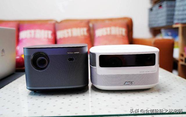 极米和坚果投影哪个好?投影仪选坚果还是极米