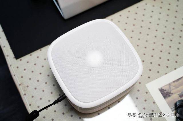 极米和坚果投影哪个好?投影仪选坚果还是极米