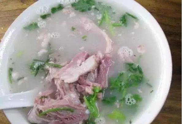 羊汤又浓又白的诀窍（教你怎么把羊汤炖成奶白色）