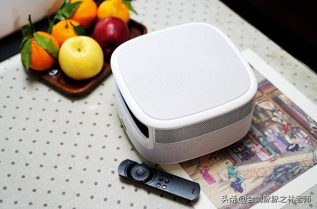 极米和坚果投影哪个好?投影仪选坚果还是极米