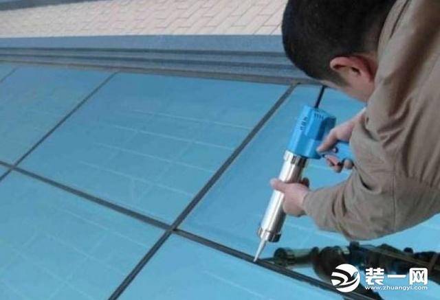 玻璃胶多久能干（让玻璃胶快速干的方法）
