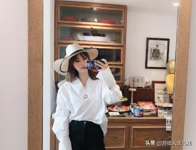 钱小佳被永封原因 钱小佳为什么停播？