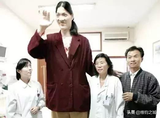 中国第一巨人赵亮现状 中国巨人排行榜！