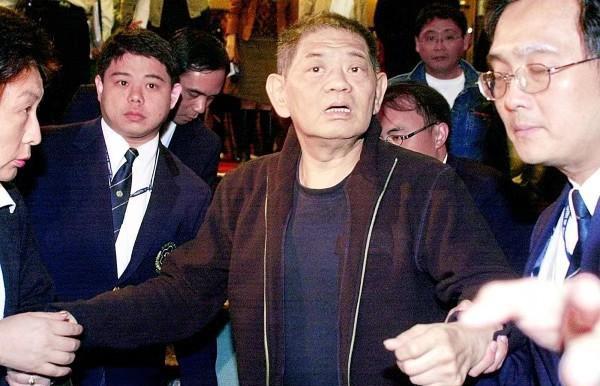 黄任中有哪些女人（黄任中的一生传奇）