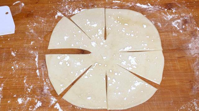 电饼铛烙饼怎么才能软(电饼铛烙饼不硬的窍门)