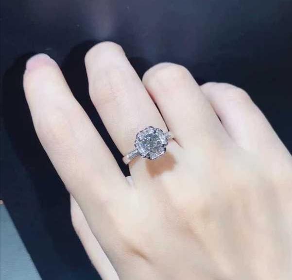 0分裸钻有多大(50分裸钻价格表)