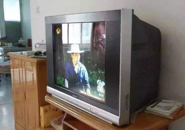 5寸电视适合多大客厅？客厅与电视尺寸对照表