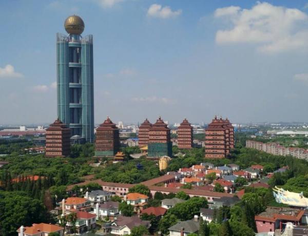 华西村村长是谁(华西村破产了是真的吗?)