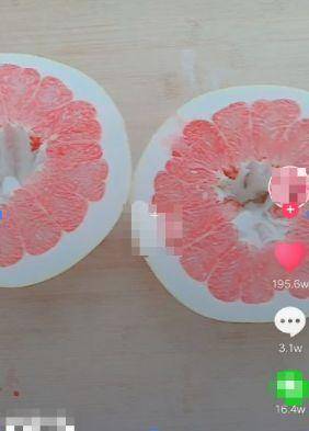 抖音切柚子正确方法（给女朋友剥柚子抖音）