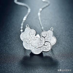 小孩长命锁一般是谁送(长命锁金的好还是银的好)