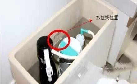 马桶渗水怎么办（马桶一冲水底座就漏水）