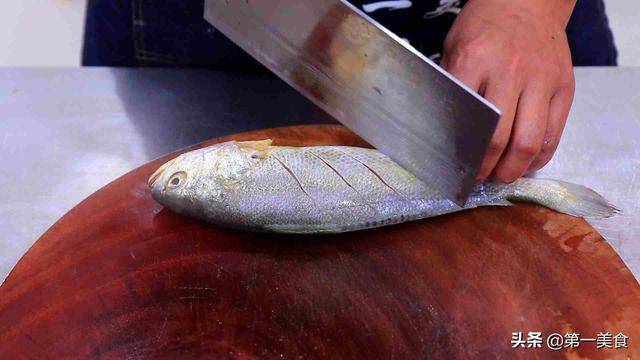 小黄鱼怎么做(冰冻小黄鱼的做法大全)