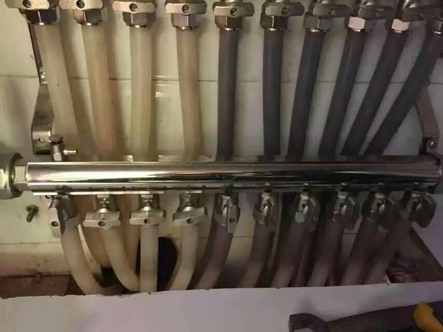 装地暖后悔死了（纠结装地暖还是暖气片）