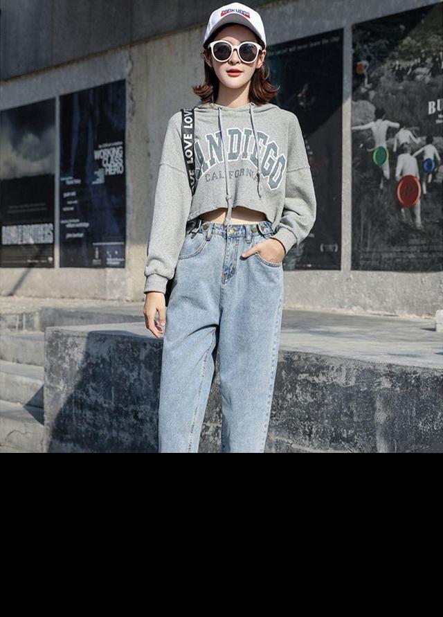 哈伦裤搭配图片（高腰哈伦裤配什么上衣）