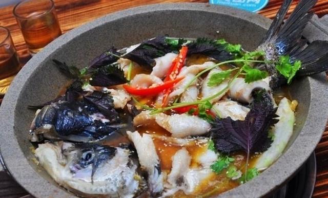 石锅鱼的做法和配方（石锅鱼的正宗做法窍门）