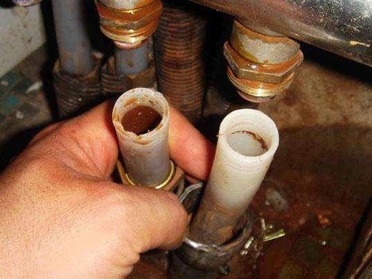 装地暖后悔死了（纠结装地暖还是暖气片）