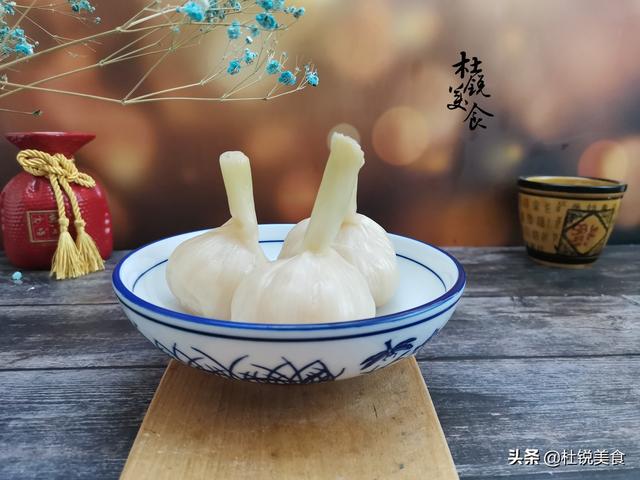 甜蒜的腌制方法(腌甜蒜的制作方法窍门)