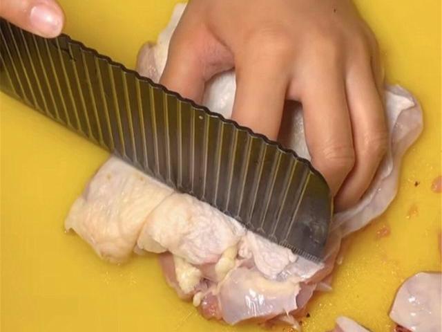 最简单的炸鸡腿方法（家常炸鸡最简单做法）