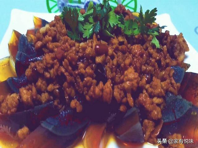 松花蛋怎么做好吃(家常凉拌松花蛋做法)