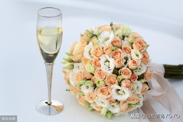 蓝玫瑰花语是什么(送蓝玫瑰代表这个寓意)