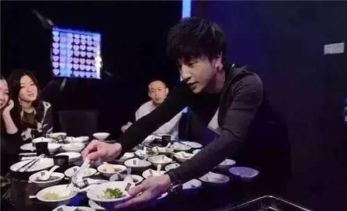 薛之谦开的火锅店在哪里（薛之谦开的火锅店叫什么）