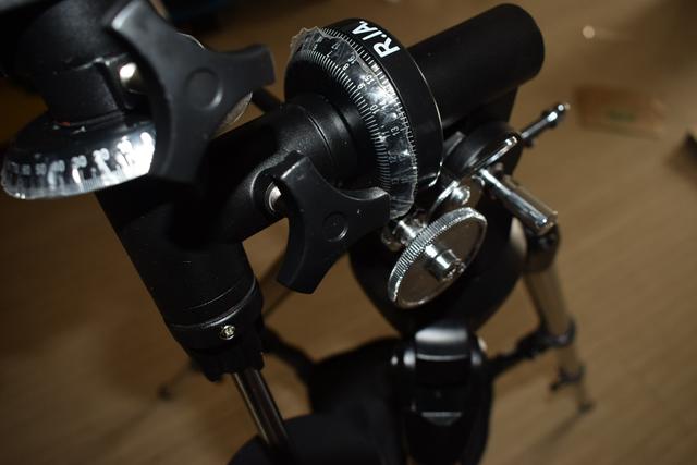 望眼镜什么牌子好(三大顶级望远镜)