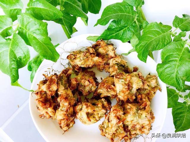 槐花怎么做好吃(槐花怎么吃好吃又简单)