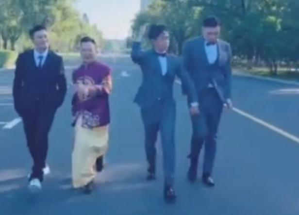 钊子岳云鹏徒弟孙子钊结婚，张九龄和王九龙当伴郎！