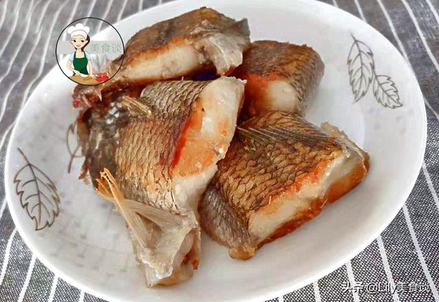 煎鱼不掉皮的五个妙招(怎样煎鱼不粘锅不掉皮)