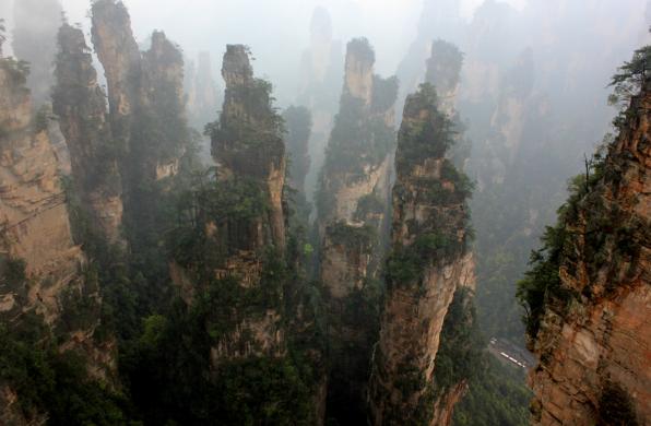中国十个最邪门的地方（太诡异了邪门事件全程胆小勿入）