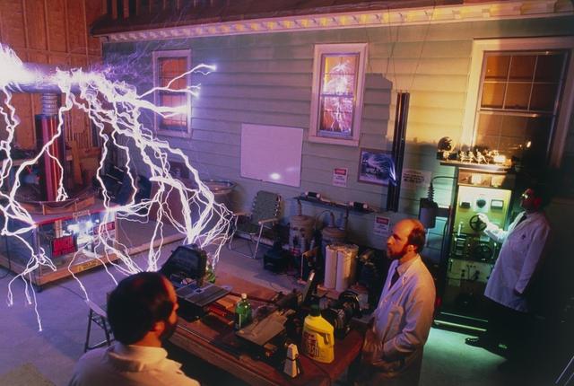 特斯拉线圈原理图解（12v特斯拉线圈制作过程）