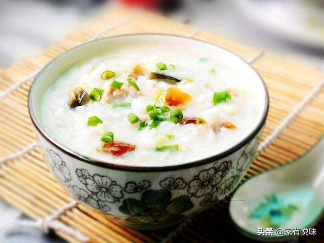 松花蛋怎么做好吃(家常凉拌松花蛋做法)