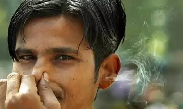 回眸一笑是什么意思（回眸一笑怎么解释）