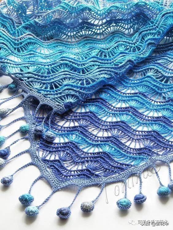 三角巾的系法图解（女士三角巾的系法图解）