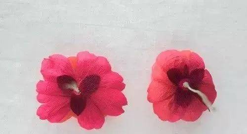 纸花怎么折简单又好看（纸花的折法图解）