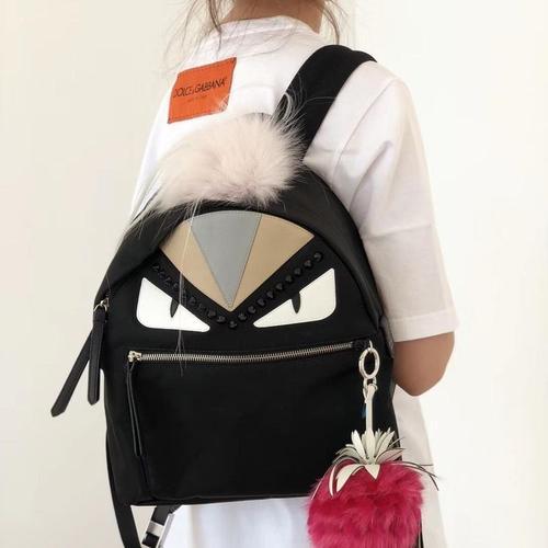 芬迪小怪兽羽绒服多少钱？芬迪羽绒服什么档次