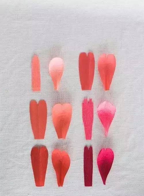 纸花怎么折简单又好看（纸花的折法图解）