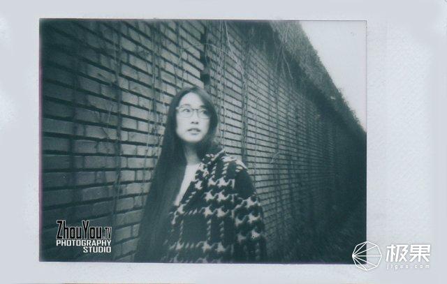 拍立得怎么用（拍立得怎么装相纸）