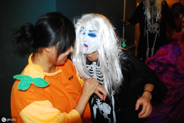 halloween什么意思(halloween竟然不是万圣节)