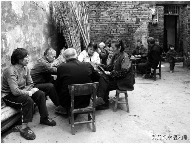 什么是 空巢老人（ 空巢老人和独居老人的区别）