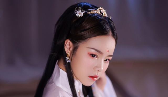 夏迎春是什么人物(夏迎春钟无艳是好的坏的)